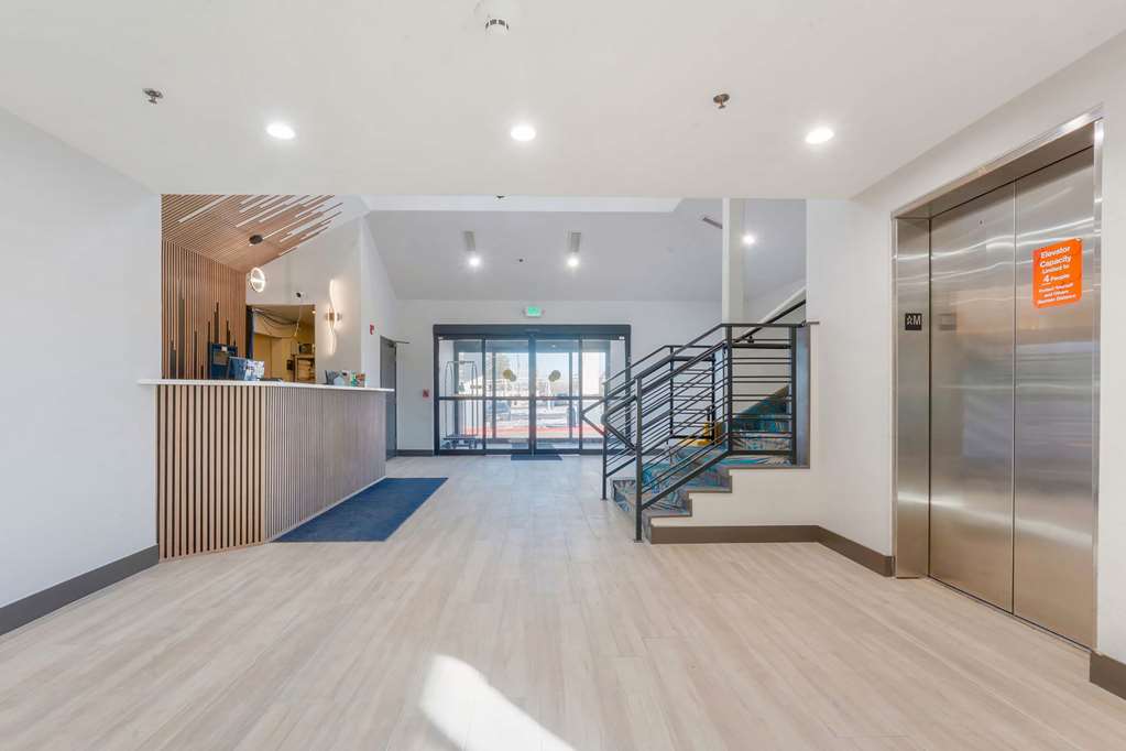 Days Inn by Wyndham Thornton - photo 3