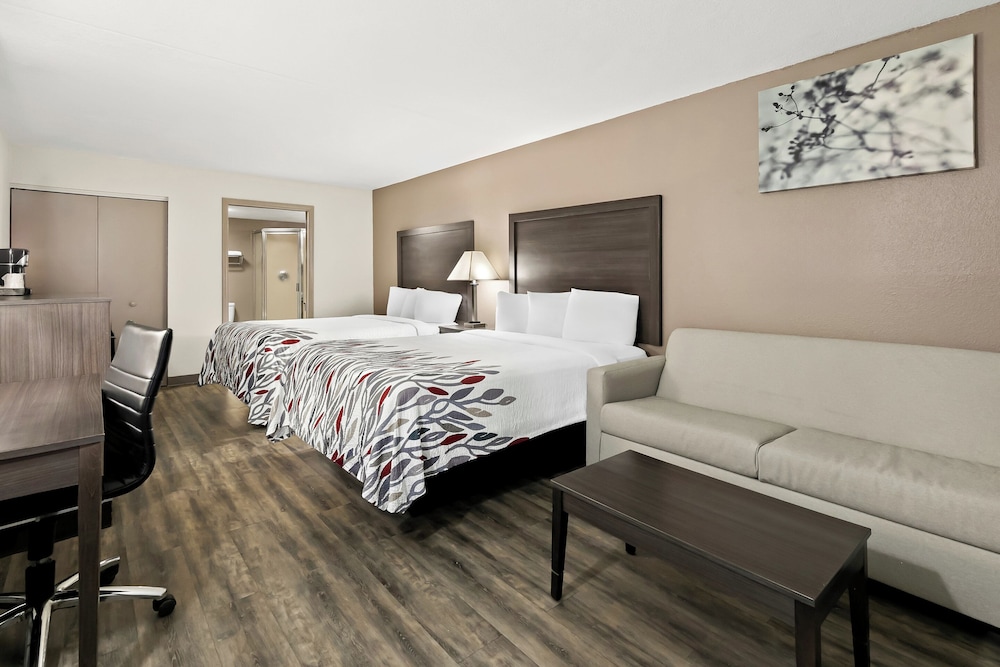 Red Roof Inn & Suites Duncan - photo 20