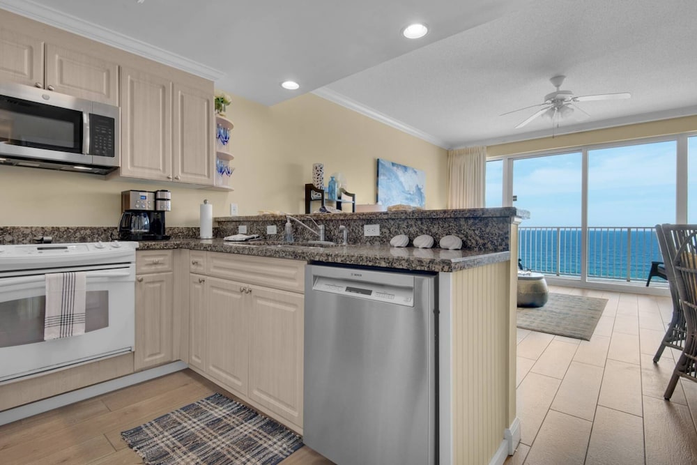 Boardwalk Beach Resort Unit 905 - photo 10