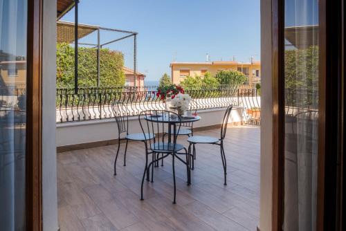 La Maison de Clotilde — 4-Star Luxury Hotel in Taormina, Italy