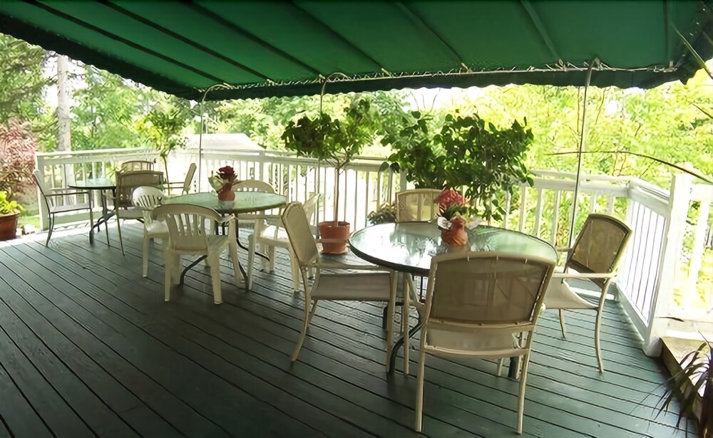 Thornewood Inn & Restaurant - photo 47