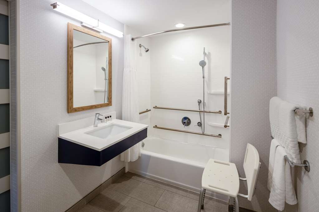 Aiden by Best Western Cape Cod West Yarmouth - photo 34