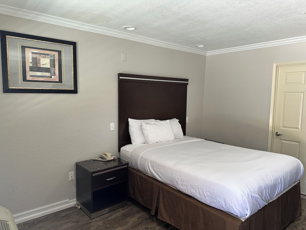 Rodeway Inn National City San Diego South - photo 8