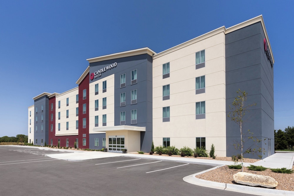 Candlewood Suites Mcpherson by IHG - photo 34