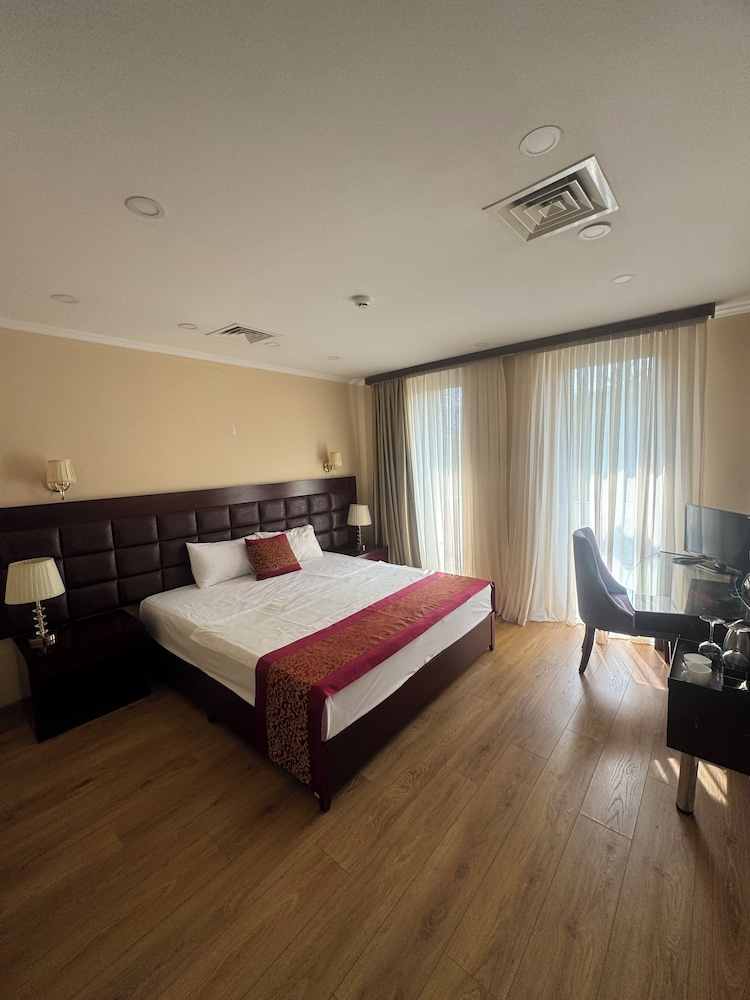NMetechi - carbon neutral hotel in Tbilisi