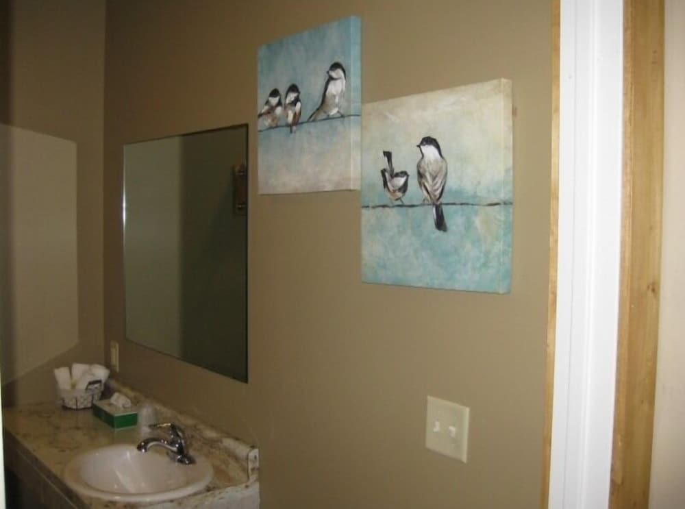 Big Horse Inn and Suites - photo 26