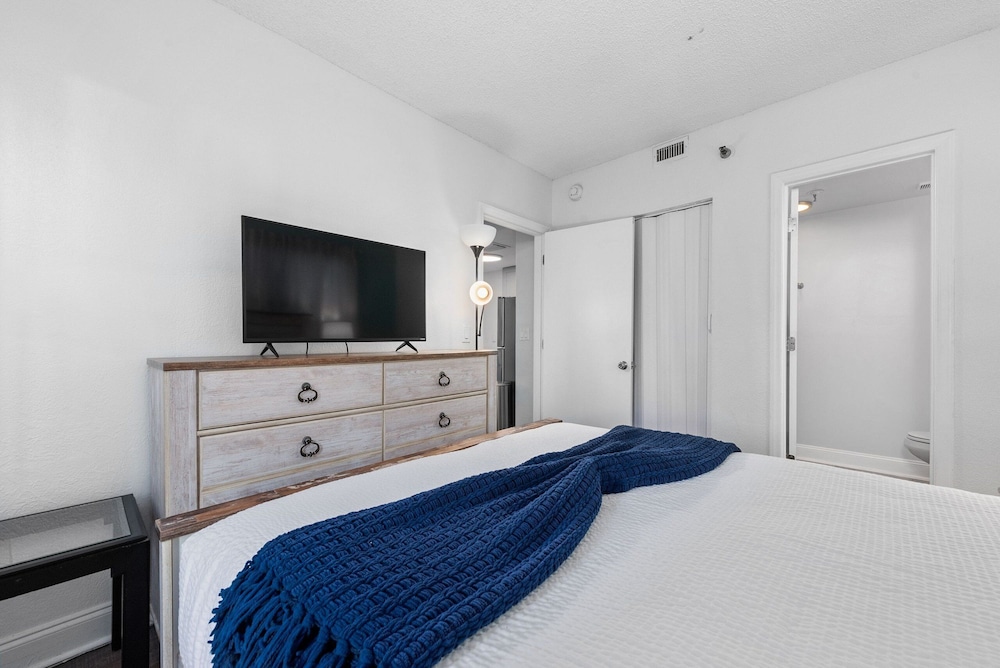 The Enclave Hotel and Suites - photo 4