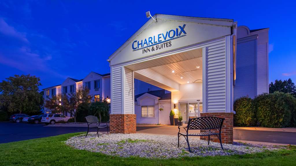 Charlevoix Inn & Suites SureStay Collection by Best Western - featured photo