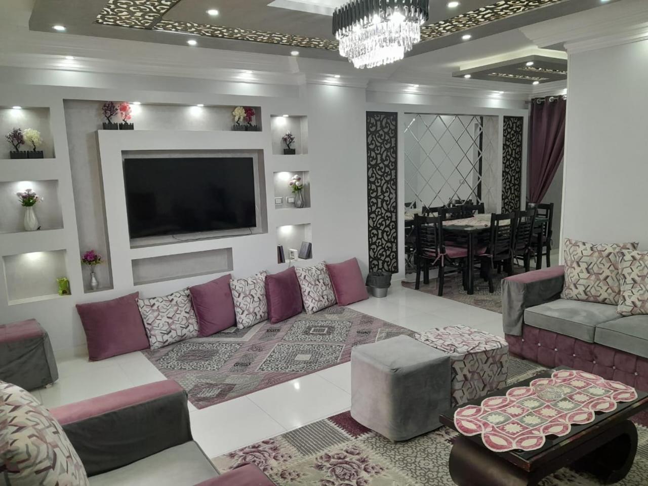 Luxury Apartment شقه فخمه بالاسكندرية — 4-Star Luxury Hotel in Alexandria, Egypt