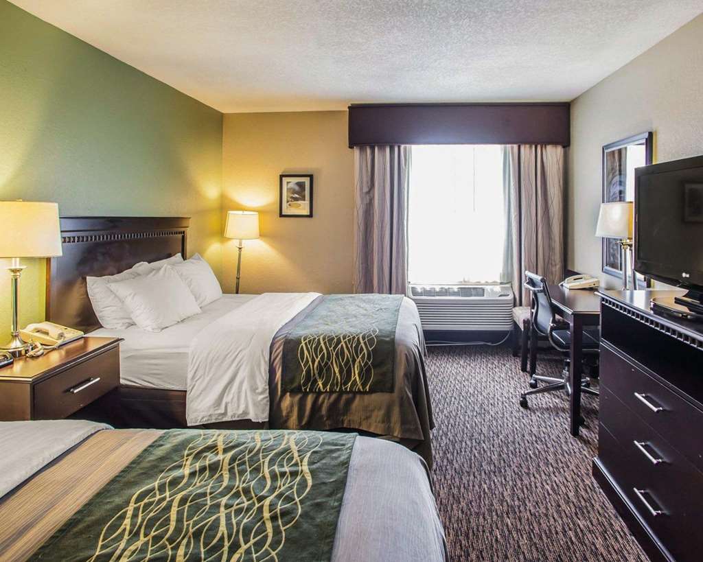 Quality Inn Belton Kansas City South - photo 12