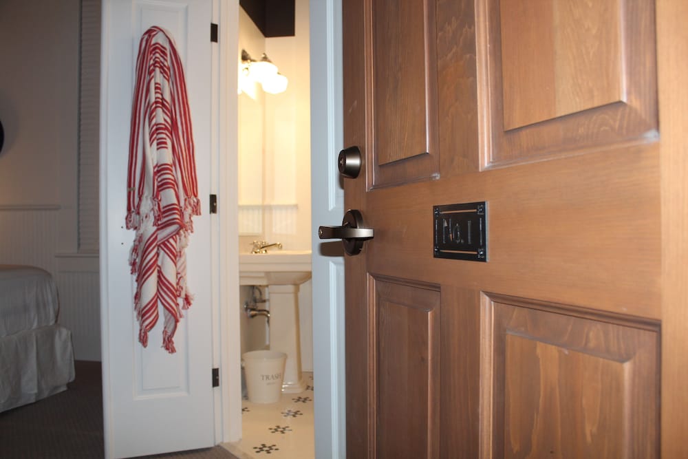 Amelia Schoolhouse Inn - photo 3