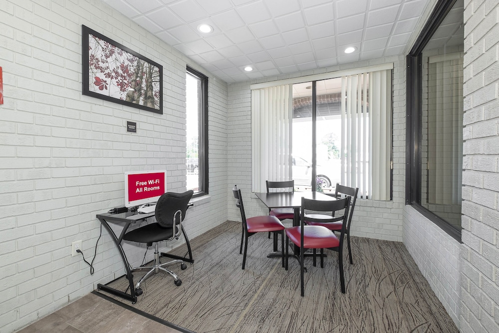 Red Roof Inn Roanoke Rapids - photo 30