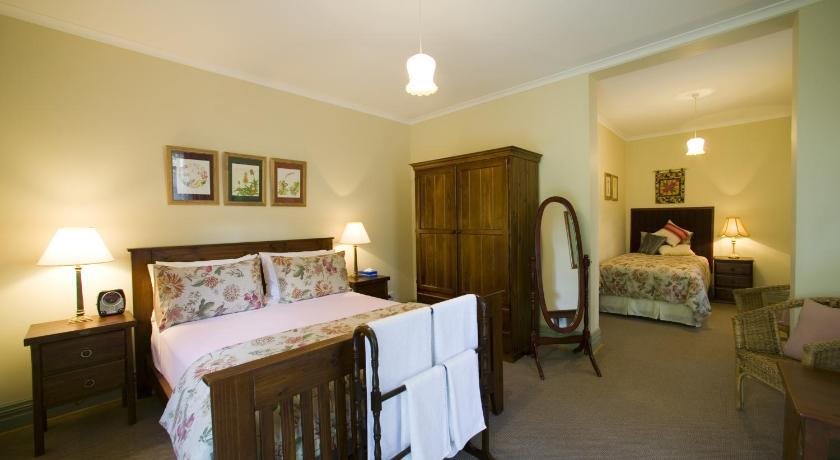 Foxgloves B&B — 4-Star Luxury Hotel in Beechworth, Australia