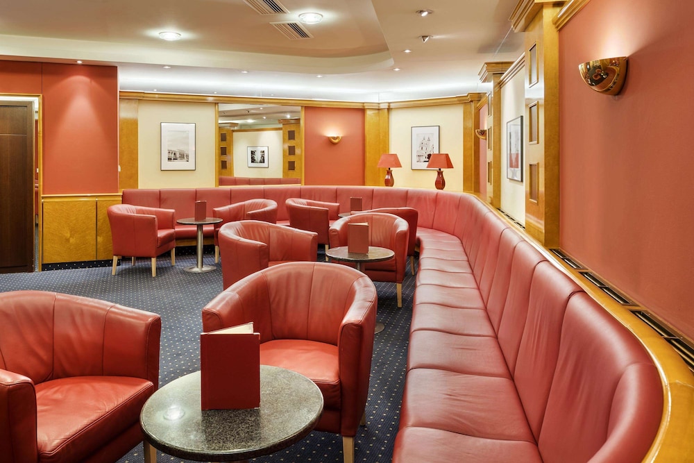 מזון ומשקאות