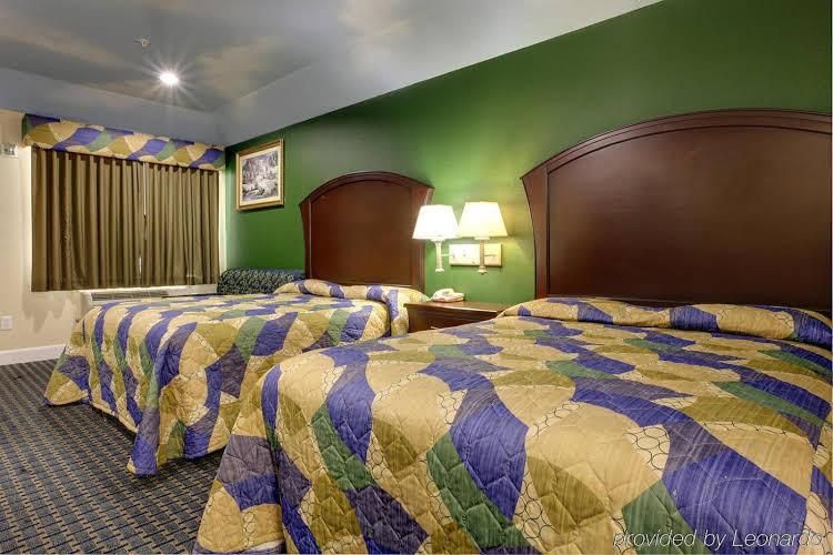 Americas Best Value Inn And Suites Houston Tomball Parkway - photo 14