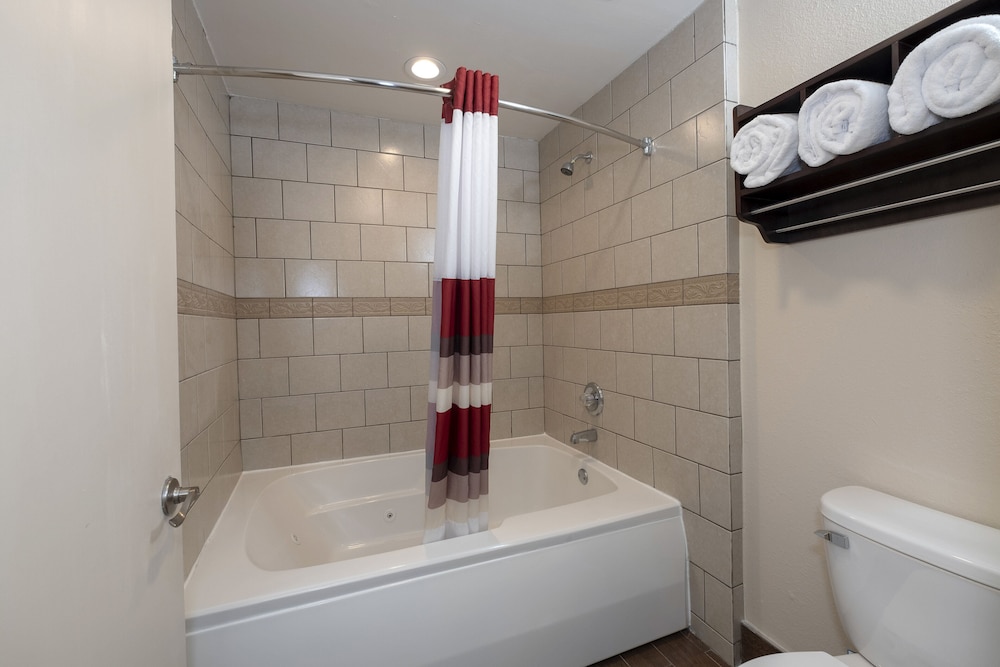 Red Roof Inn Indianapolis Greenwood - photo 48