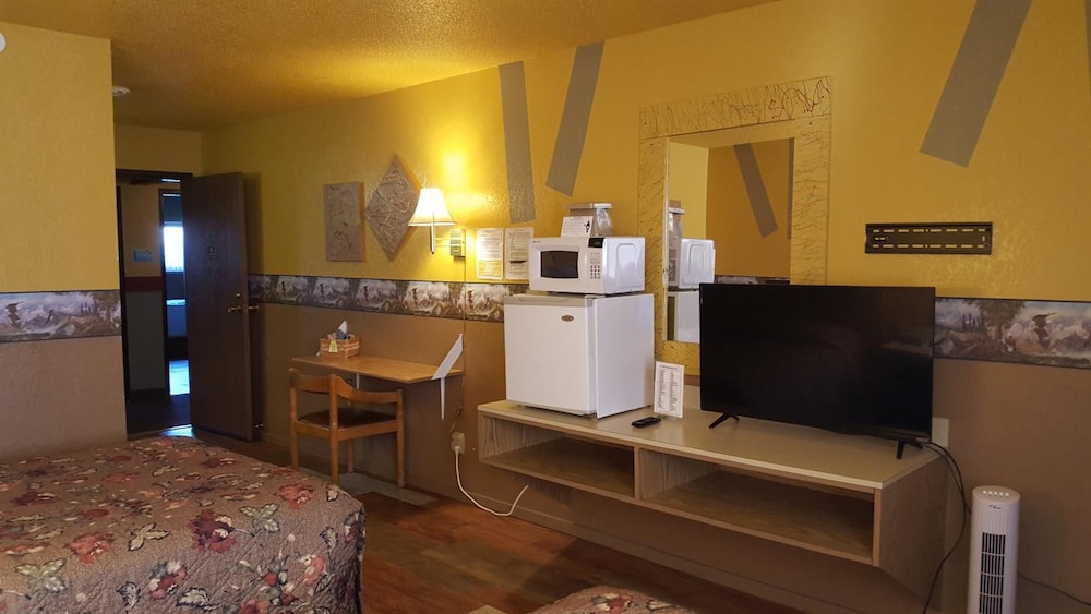 Earth Inn Motel - photo 14