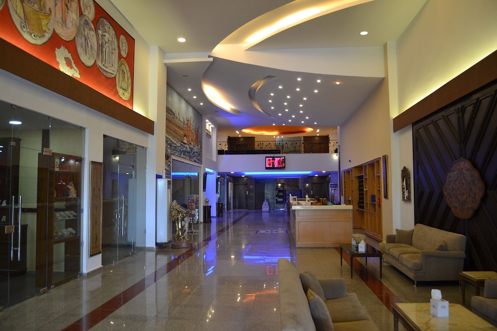 Platinum Hotel — Tyre — photo 4