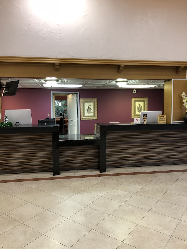 Motel6 Artesia CA - photo 4