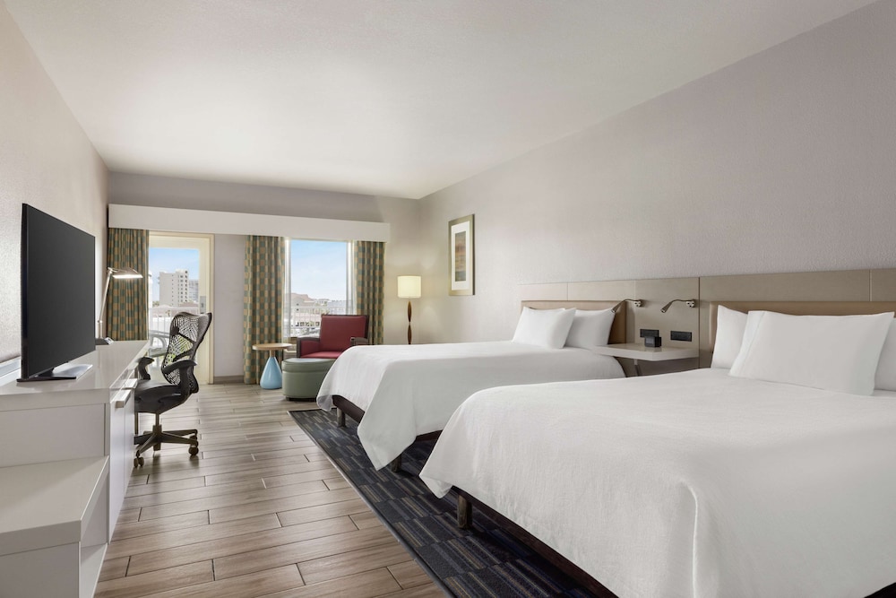 Hilton Garden Inn South Padre Island Beachfront - photo 23