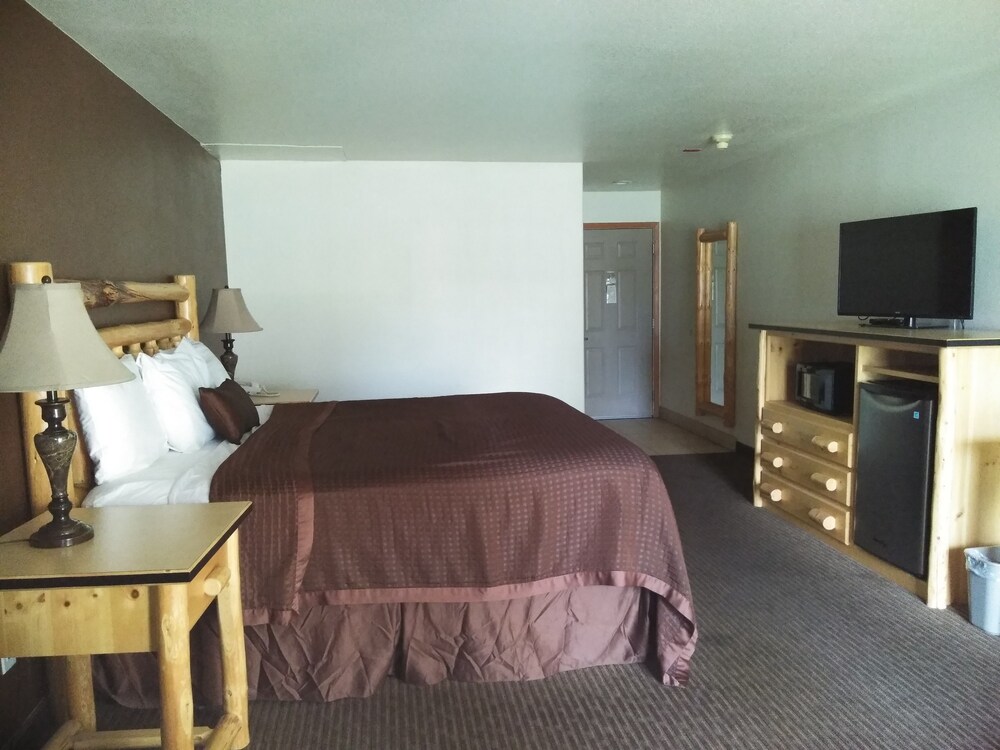 Sisters Inn And Suites - photo 6