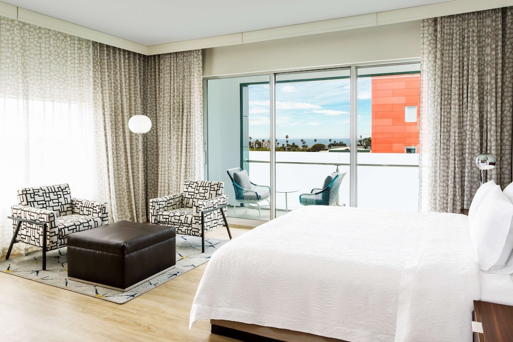 Hampton Inn & Suites Santa Monica - photo 22