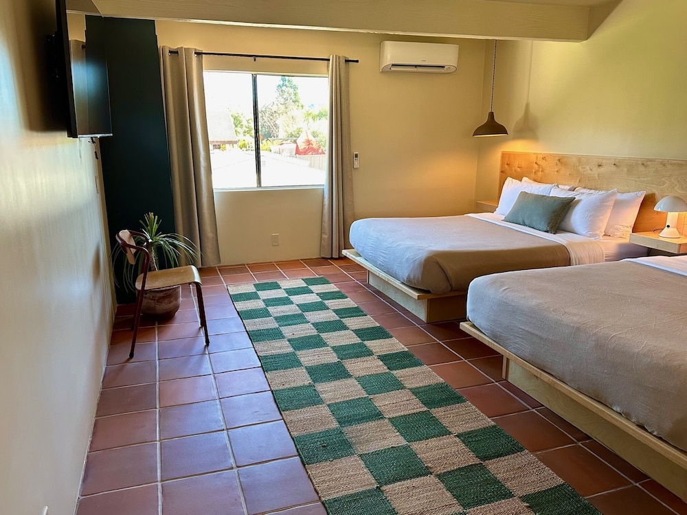 Hummingbird Inn of Ojai - photo 3