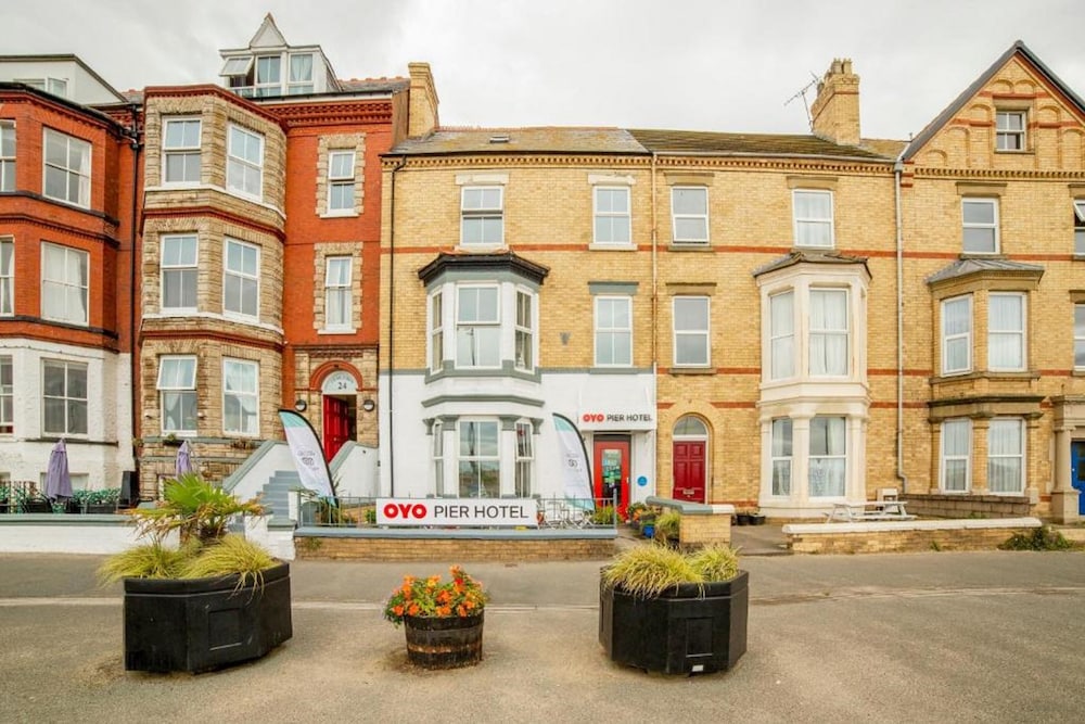The Pier Hotel - carbon neutral hotel in Rhyl