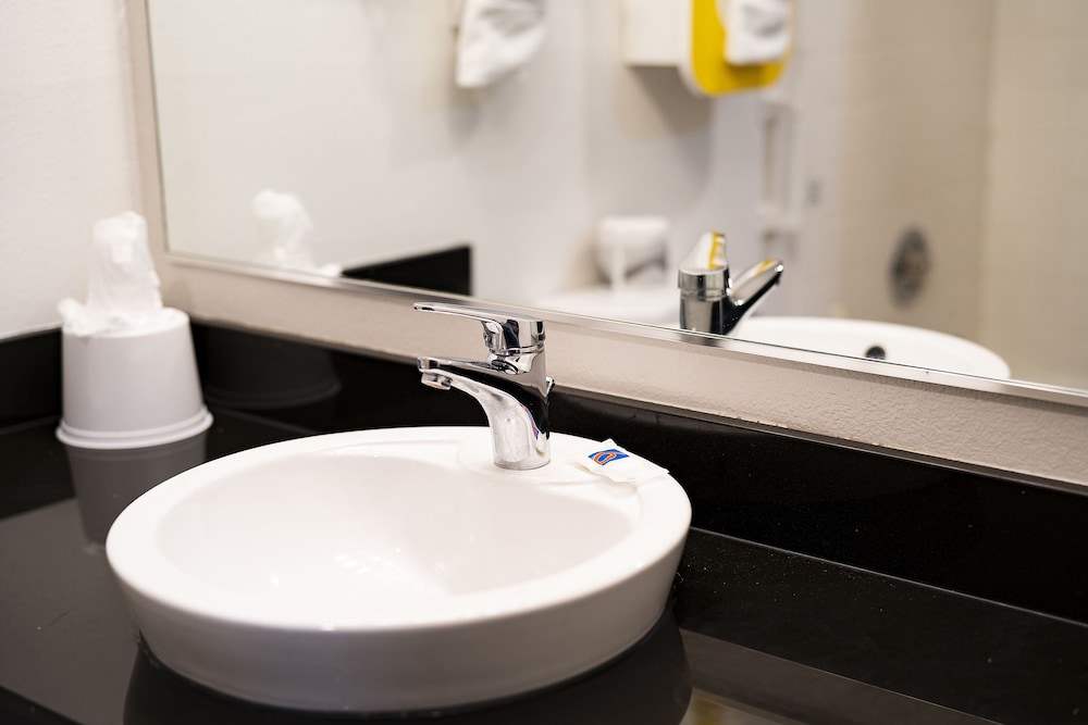 Hermiston Inn & Suites - photo 45