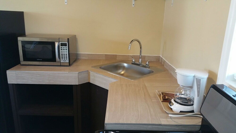 Bend Value Inn - photo 15