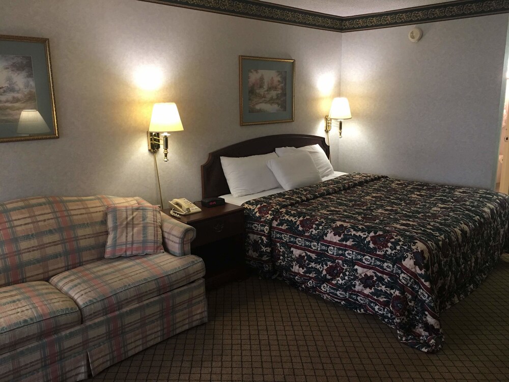 Best Western Plus Wausau Tower Inn - photo 15