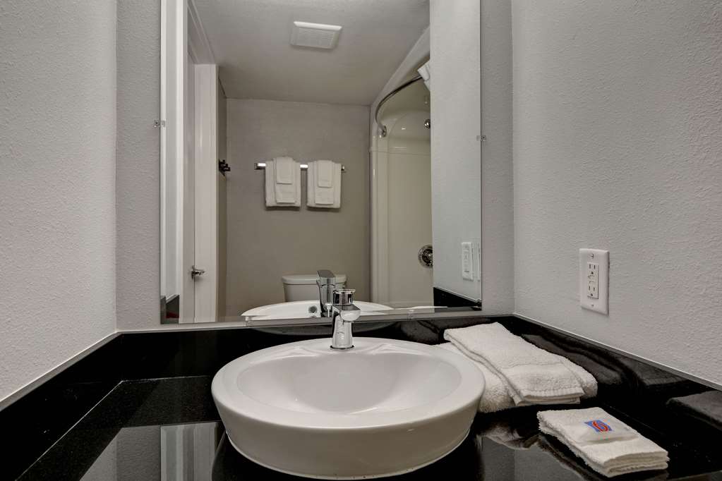 Studio 6 Extended Stay Jacksonville FL Baymeadows - photo 23