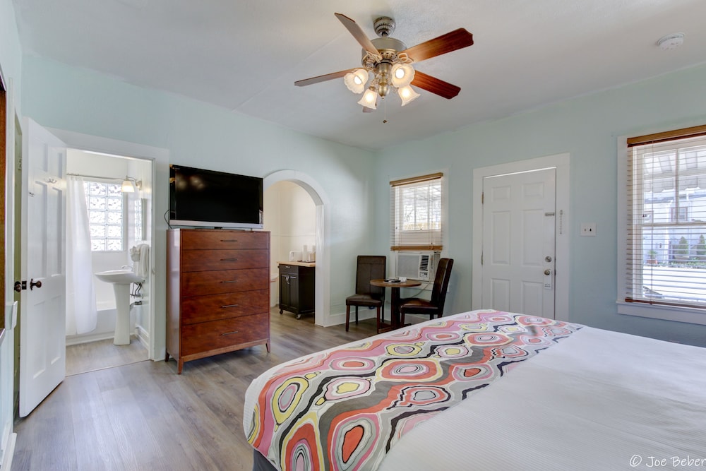 Gold Inn Hot Springs - photo 9
