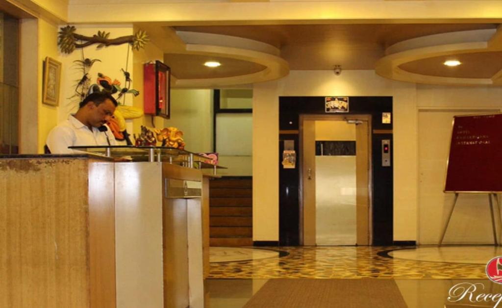 Hotel Ramakrishna International in Nanded, India