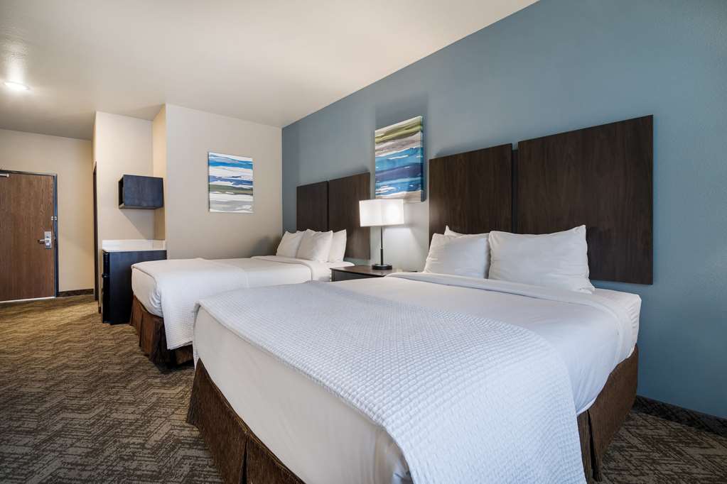 Best Western Golden Spike Inn & Suites - photo 12