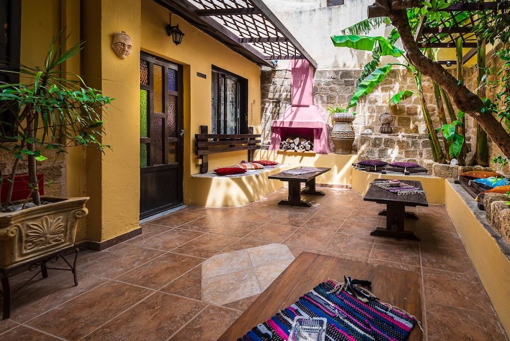 Spot Hotel - carbon neutral hotel in Rodos