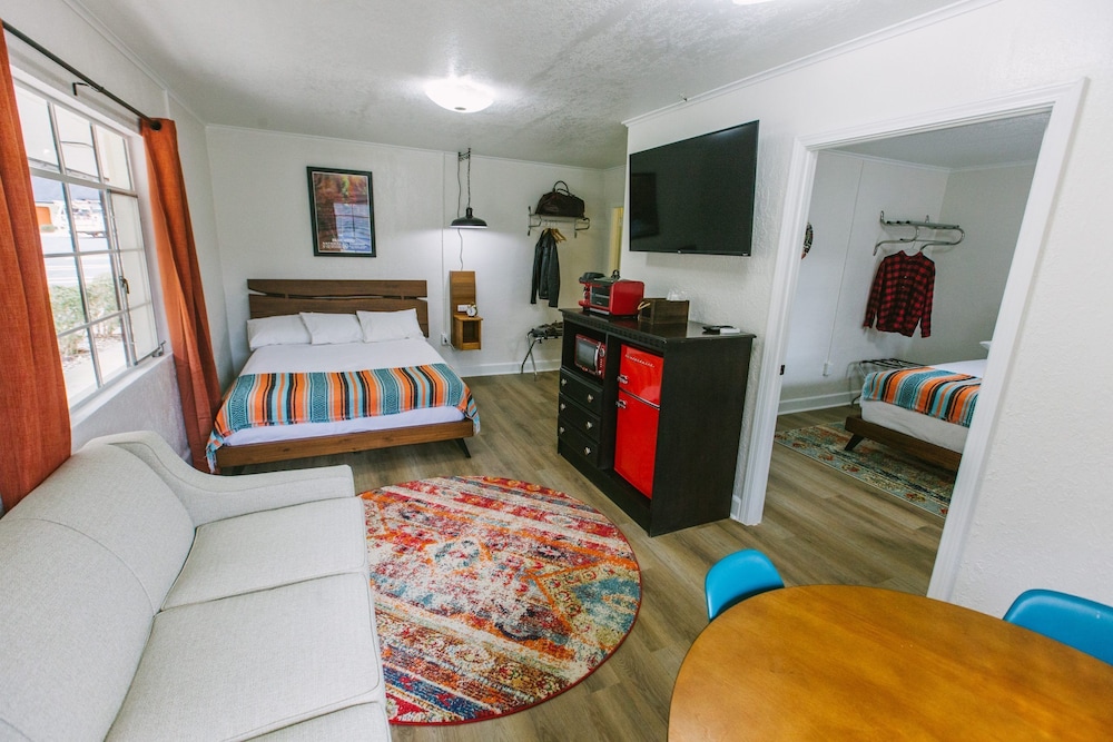 Route 19 Inn - photo 9