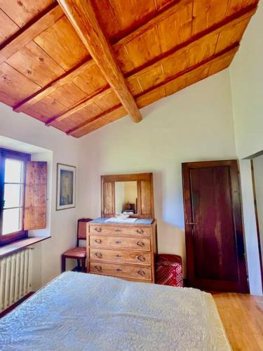 Il Colle Apartment Pino — 4-Star Luxury Hotel in Florence, Italy