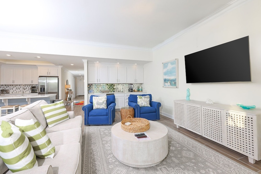 Phoenix Gulf Towers 1902 2 Bedroom Condo - photo 15