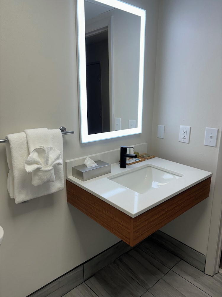 Country Inn & Suites by Radisson Shelby NC - photo 16