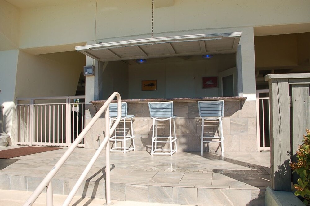 Shoreham Towers 2c 3 Bedroom Condo by RedAwning - photo 18