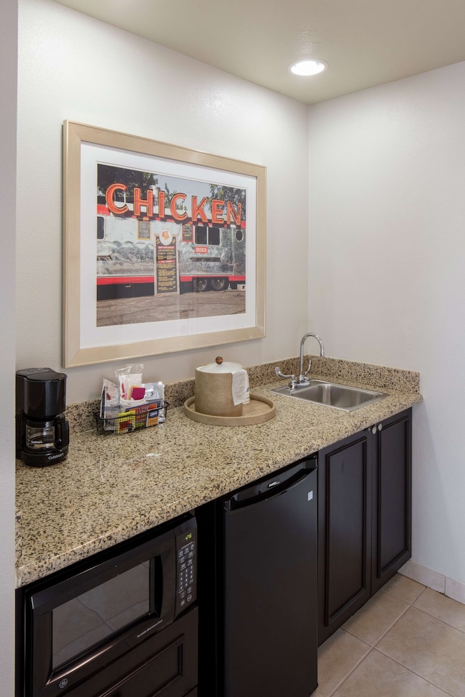 Hampton Inn & Suites Austin Cedar Park Lakeline - photo 24