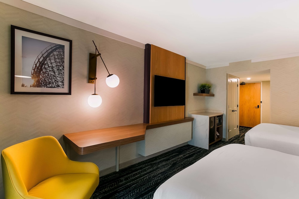Best Western Premier The Central Hotel & Conference Center - photo 32