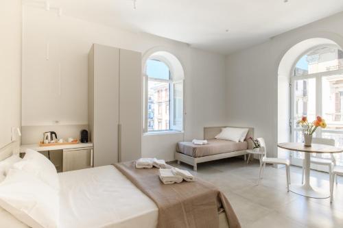 Lux Caracciolo — 4-Star Luxury Hotel in Naples, Italy