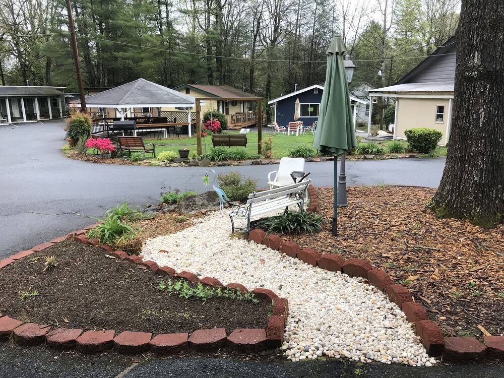 CedarWood Inn - photo 107