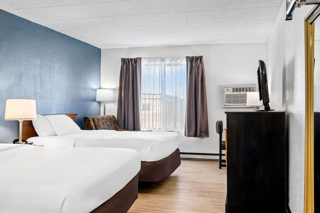 Econo Lodge Billings - photo 23