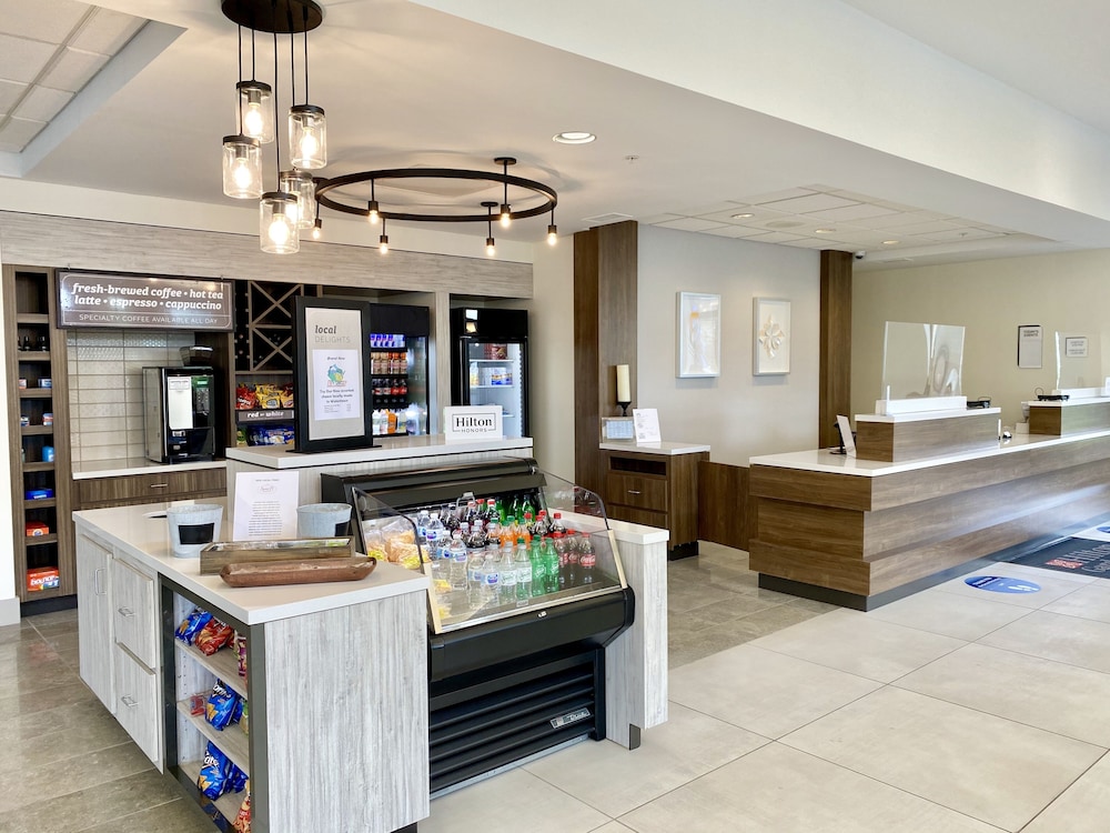 Hilton Garden Inn Oconomowoc - photo 44