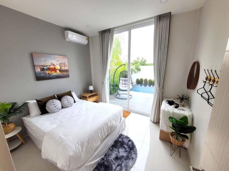 Cute Boys House คิวท์บอยส์เฮาส์ — 4-Star Luxury Hotel in Cha-Am, Thailand