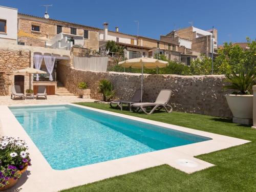 Casa del Sol — 4-Star Luxury Hotel in Buger, Spain