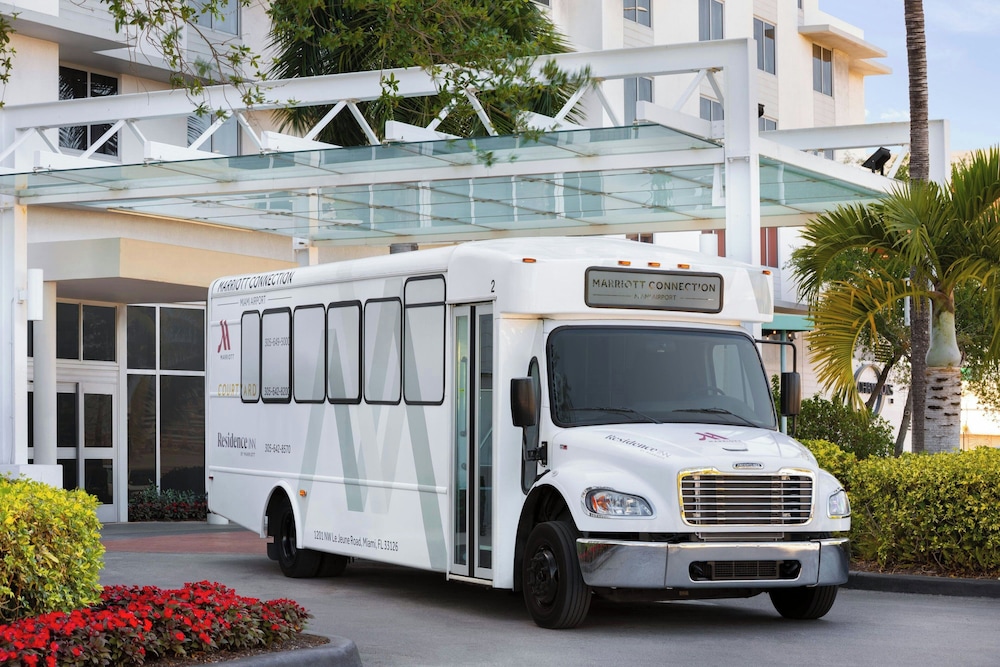 Courtyard by Marriott Miami Airport - photo 27